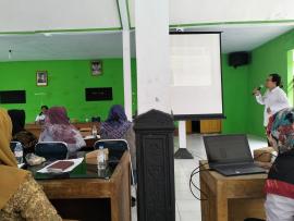 PELATIHAN KADER DALAM PELAYANAN LANSIA 